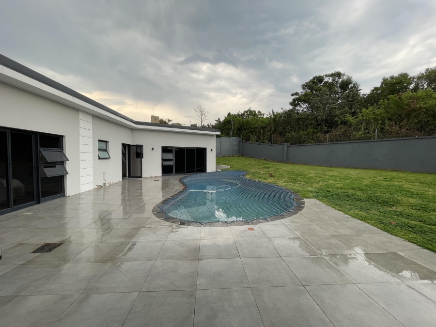 4 Bedroom Property for Sale in Blue Bend Eastern Cape